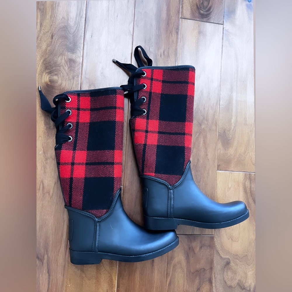 Coach Womens Red Plaid Rain Boots - Size 7 | Color: Black/Red |
